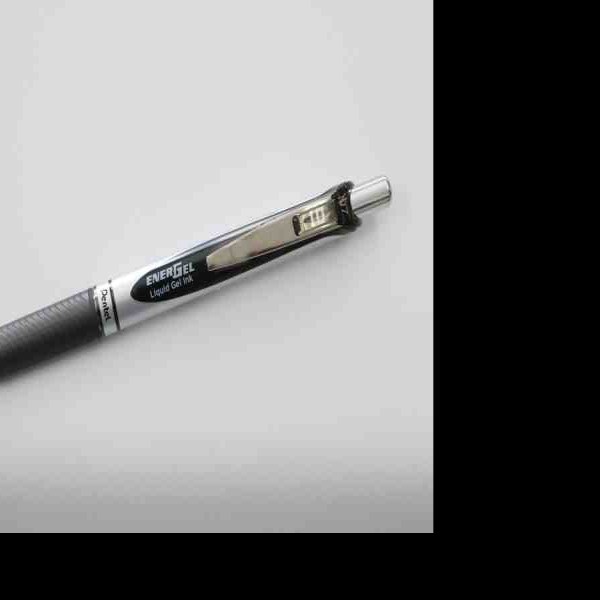 BOLIGRAFO GEL ENERGEL BL77A PENTEL 0.7MM RT NGO 12576